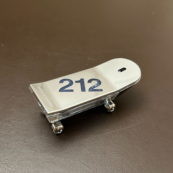 212 HEROES FOREVER YOUNG by CAROLINA HERRERA, EMPTY BOTTLE - Picture 7 of 10